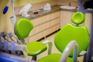Premium Dental - Clinici implant dentar Arad