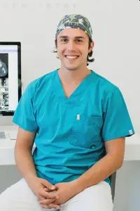dr alex pintilie stomatolog