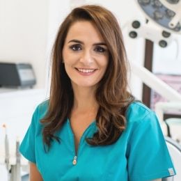 Dr. Stomatolog Anca Rusu - Specialist Implantologie Dentara Bucuresti
